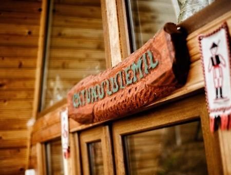 Catunu' Lui Emil Villa Carbunesti Eksteriør bilde